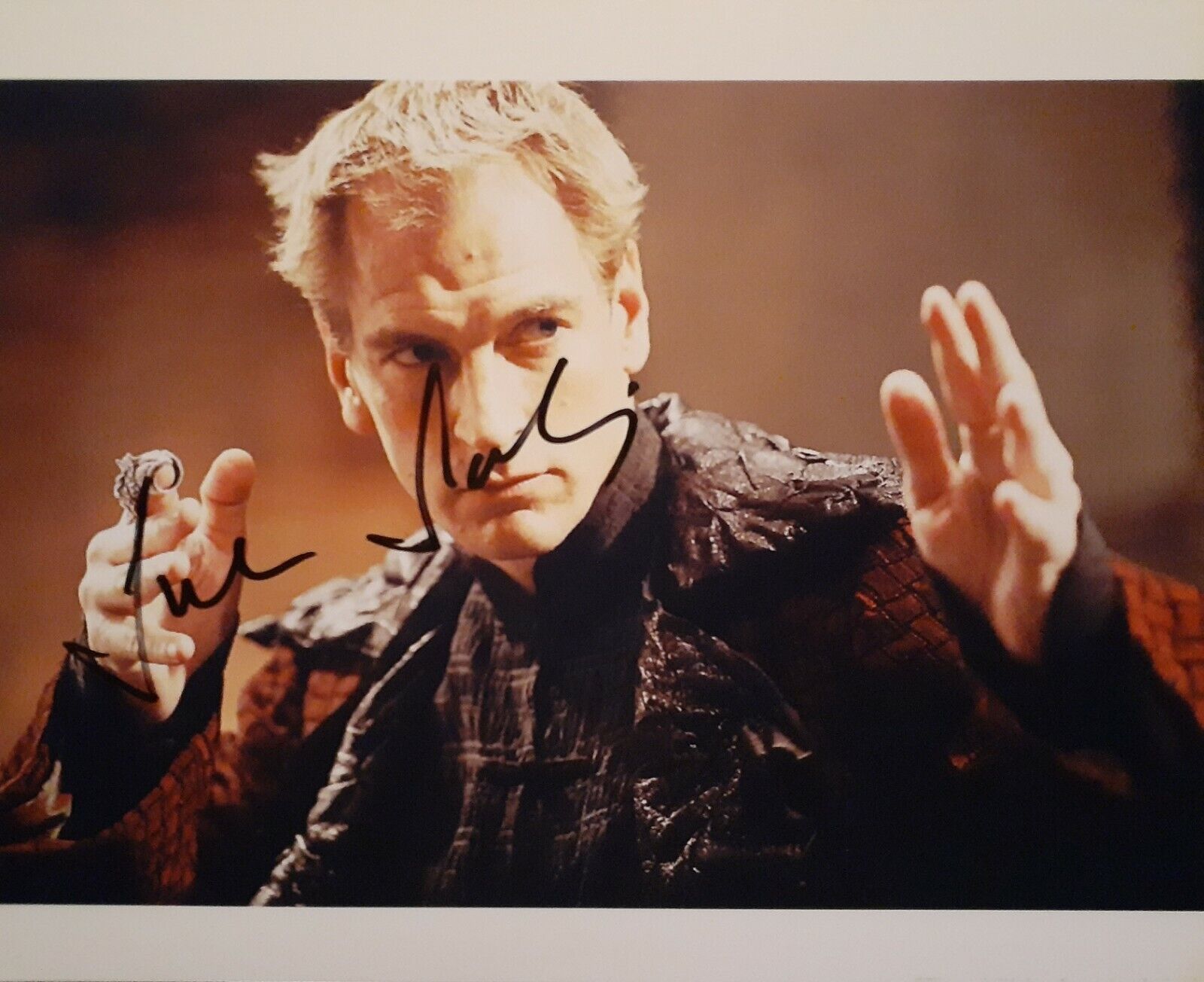 Julian Sands signed 8x10