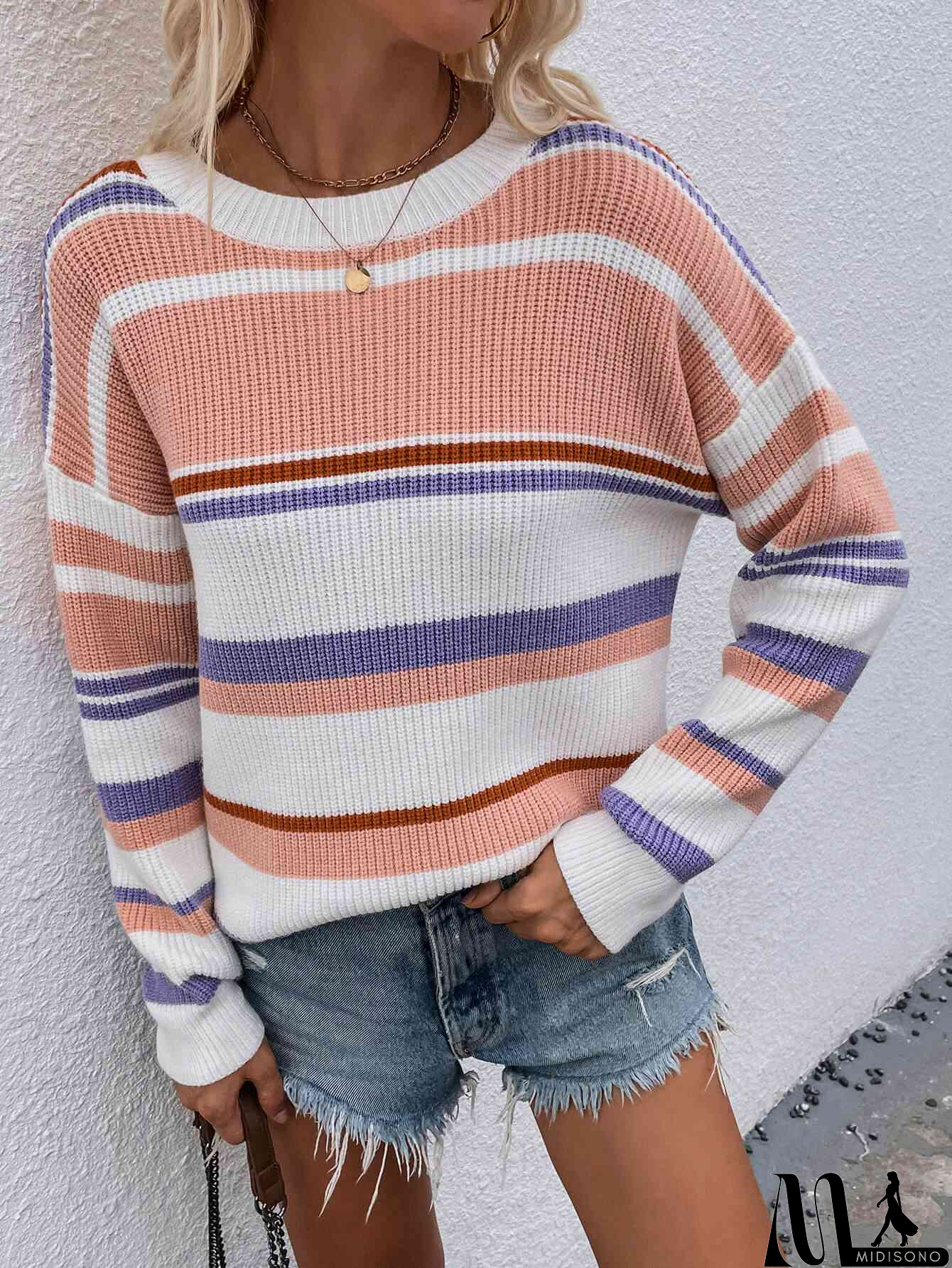 MidiSono - Chic and Versatile Sweater
