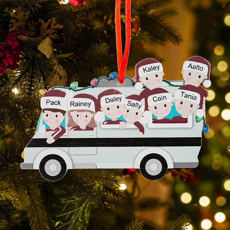  Holz Weihnachtsornament-Personalisiertes 8 Namen Ornament Weihnachten Anhänger Wohnmobil-Ausflug mit 8 Familienmitgliedern