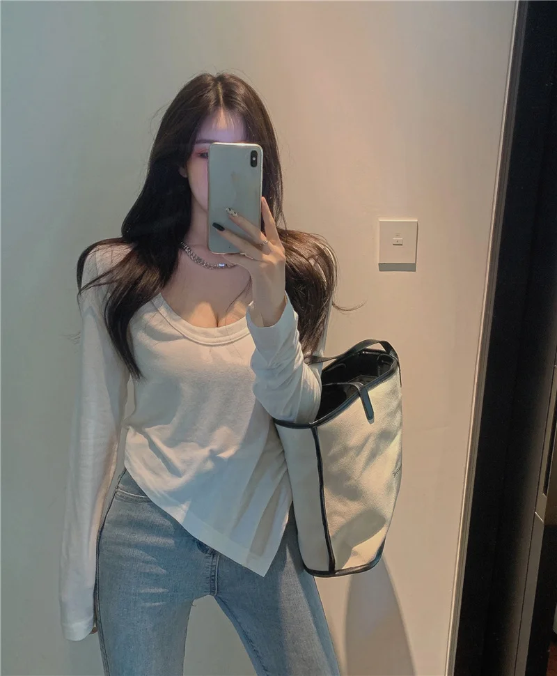 Uveng Uveng Female Slim Sexy Low Collar White Foreign Style Long Sleeves With Bottom Shirt 2024 Autumn New Slim Jacket