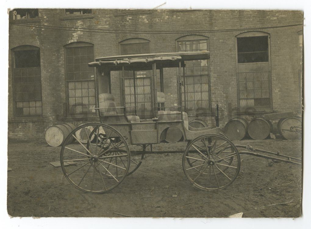 Horse-drawn Carriage - Original Silver Print Photo Poster paintinggraph