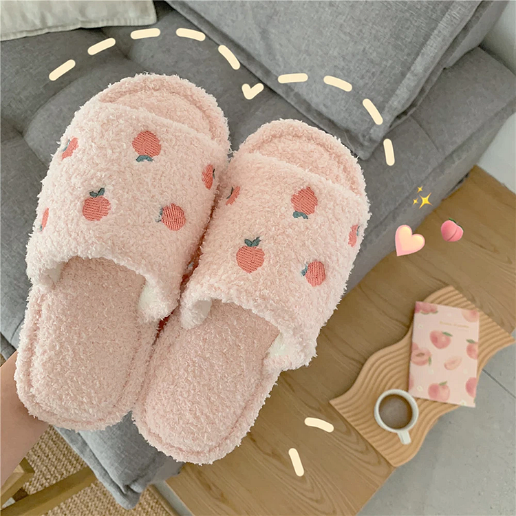 Kawaii Sweet Color Fuzzy Slipper - Gotamochi Kawaii Shop, Kawaii Clothes