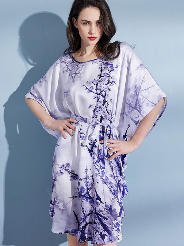 19 MOMME Robe de nuit en soie imprimé fleur de prunier violet - grande taile- SOIE PLUS