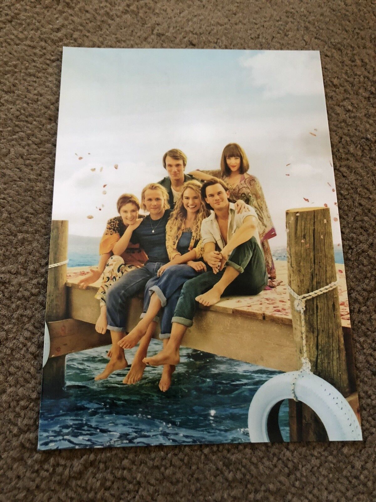 MAMMA MIA- HERE WE GO AGAIN- UNSIGNED Photo Poster painting- 7x5”