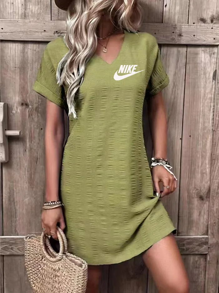 NIKE nowa, seksowna, wąska sukienka z dekoltem w serek