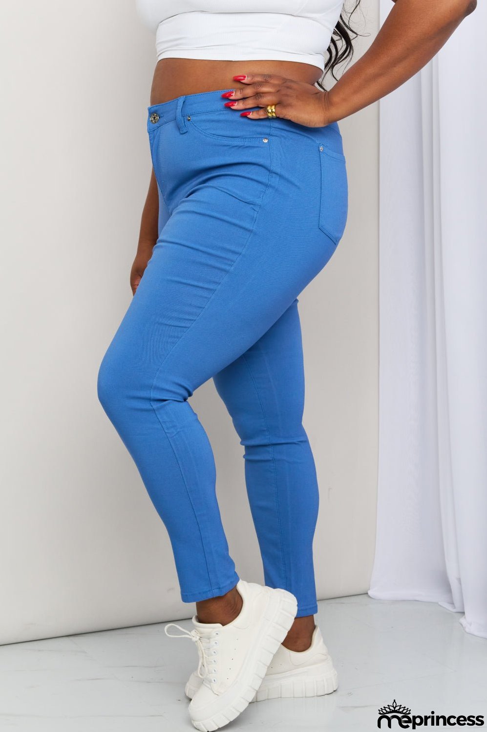YMI Jeanswear Kate Hyper-Stretch Full Size Mid-Rise Skinny Jeans in Electric Blue