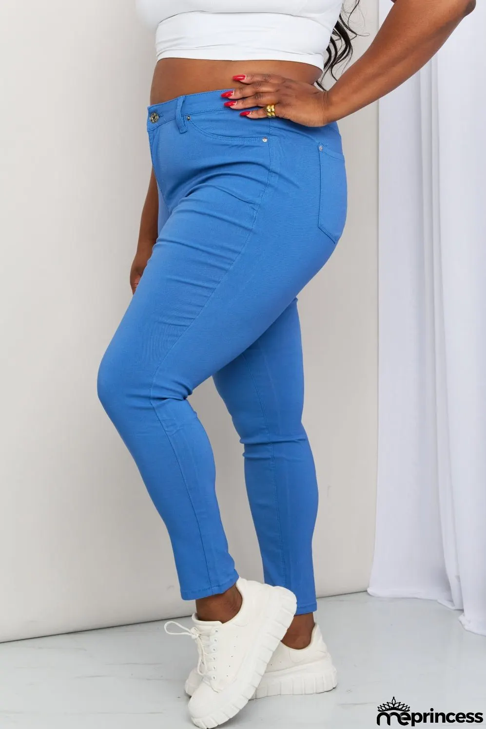 YMI Jeanswear Kate Hyper-Stretch Full Size Mid-Rise Skinny Jeans in Electric Blue