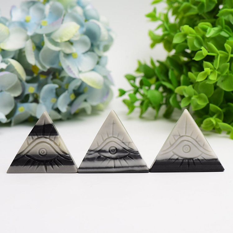 1.8" Taiji Stone Triangle Slab with Eivl's Eye Carving