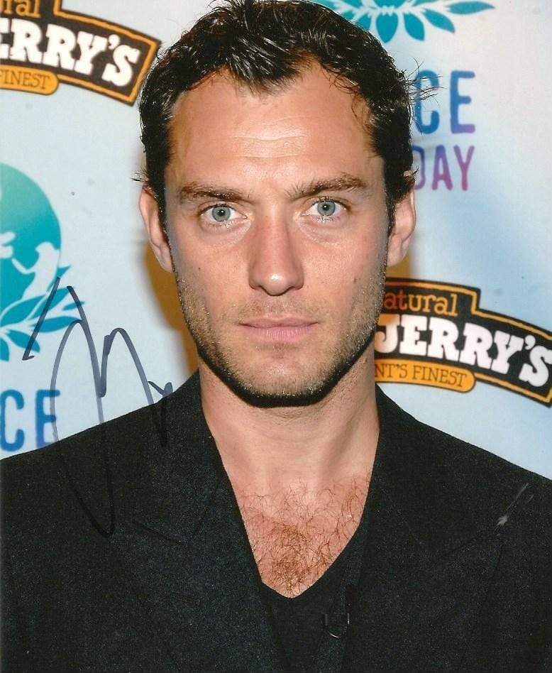 Jude Law ACTOR autograph, In-Person signed Photo Poster painting