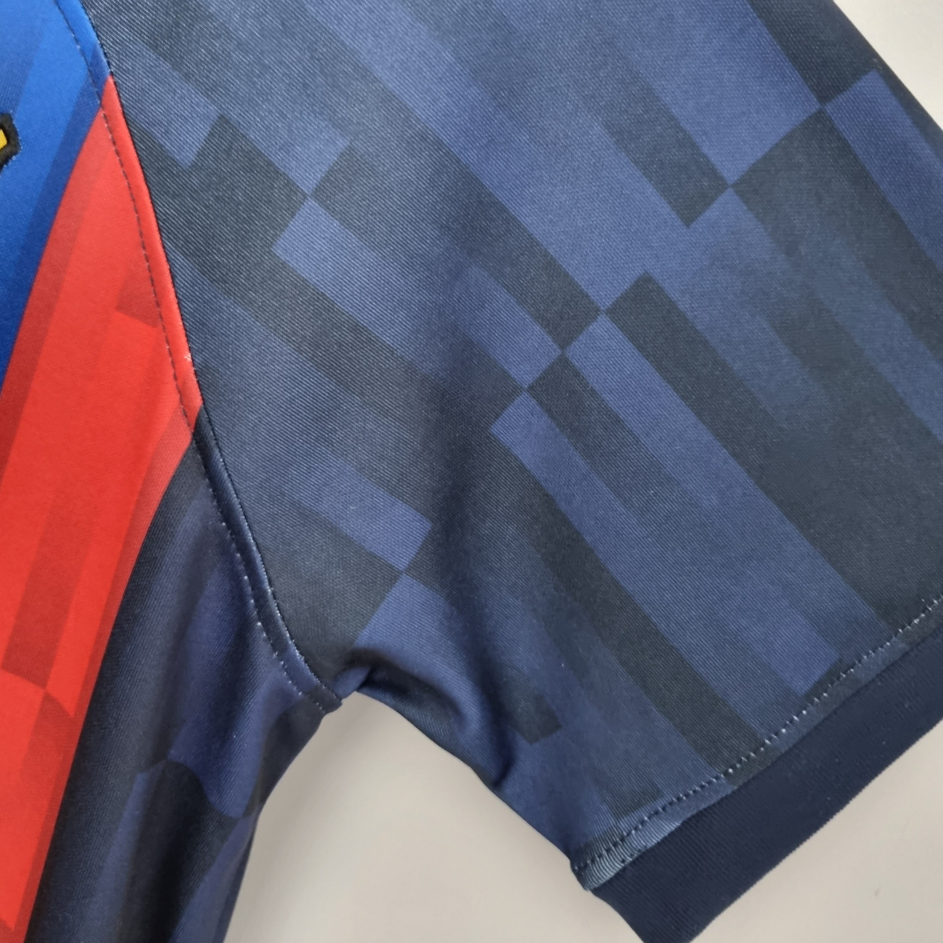 2022/2023 Barcelona home Thai version football shirt 