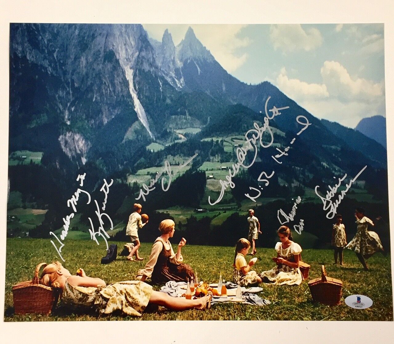 SOUND OF MUSIC Cast Signed 11x14 Photo Poster painting (7) Autographs ~ Beckett BAS COA LOA