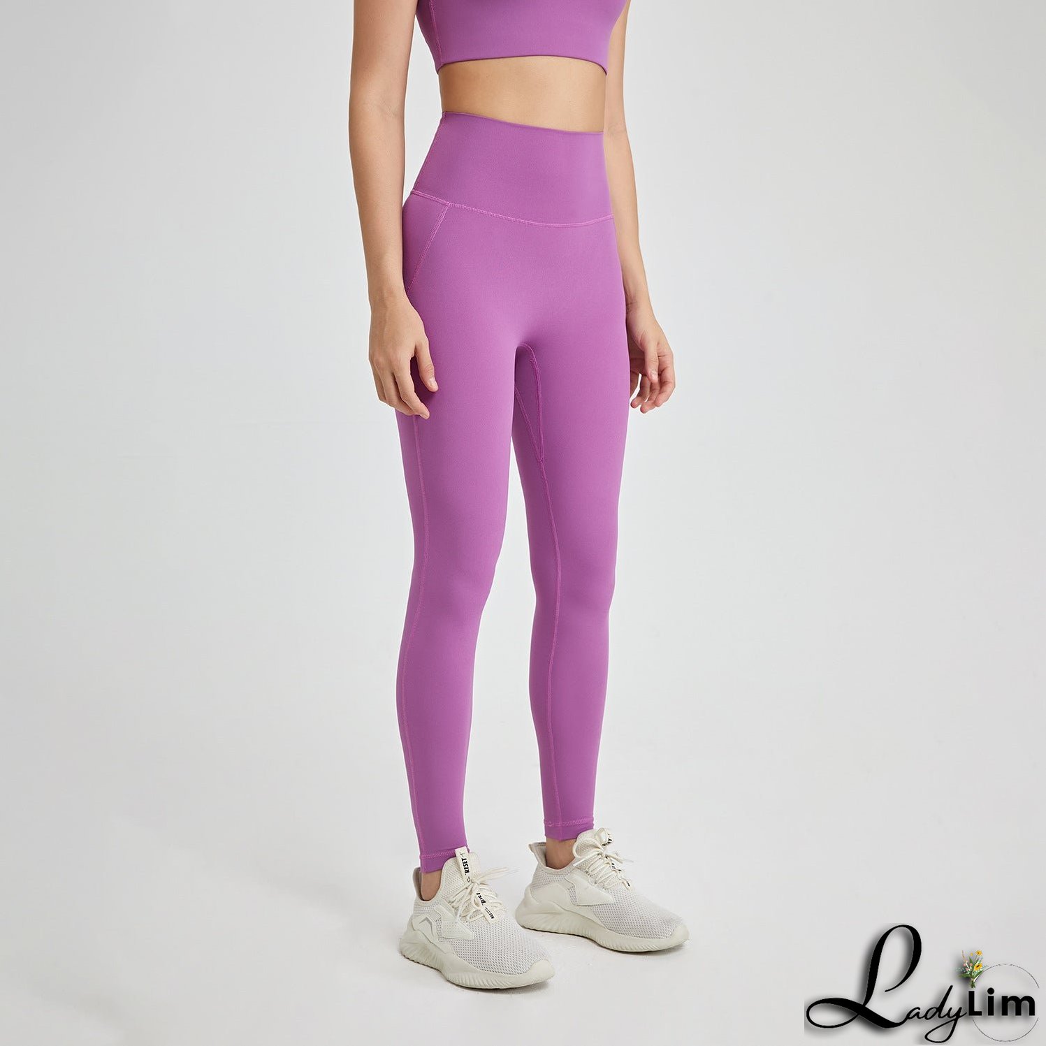 Fashionable and Effortless winter Pants