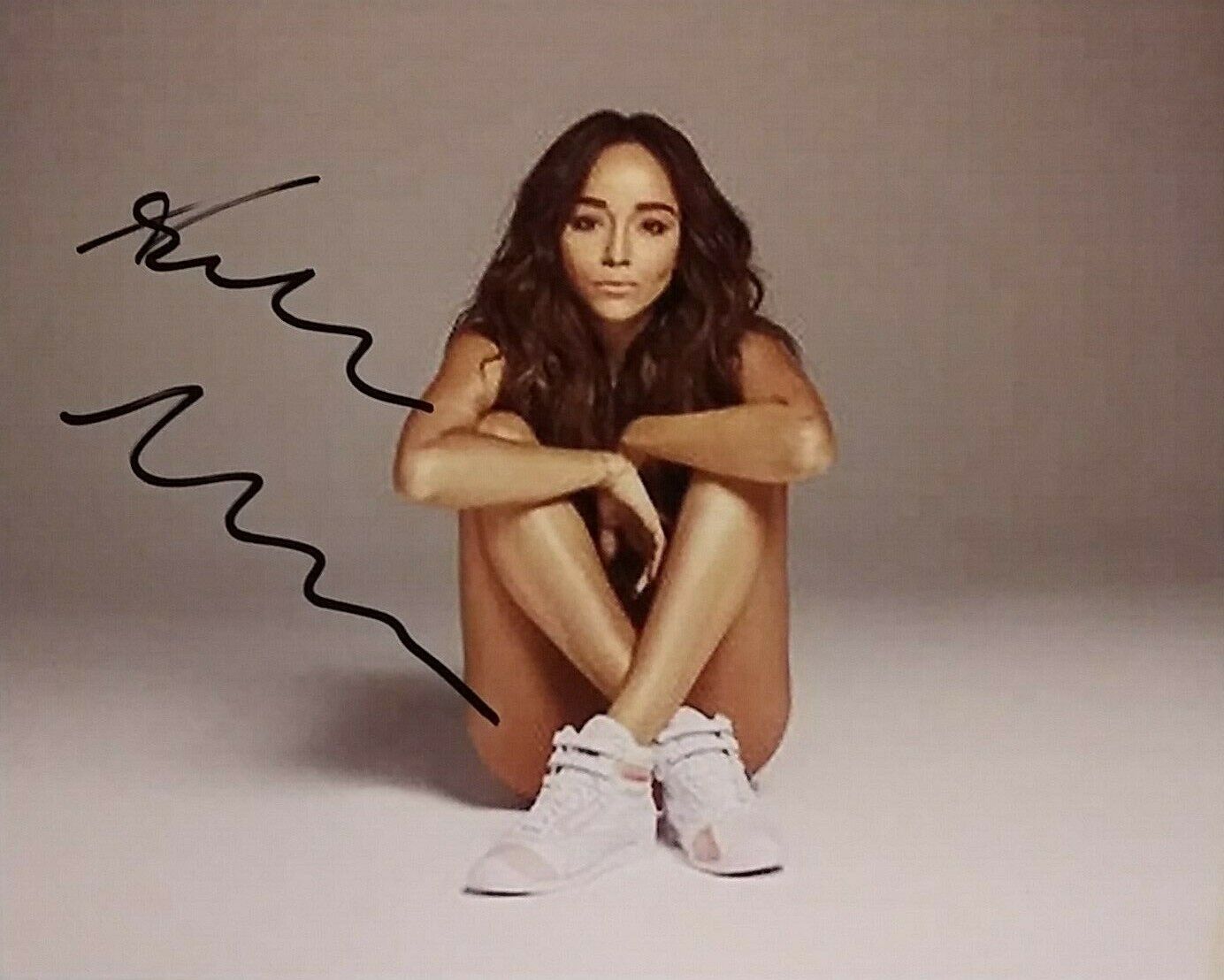 Ashley Madekwe signed 8x10