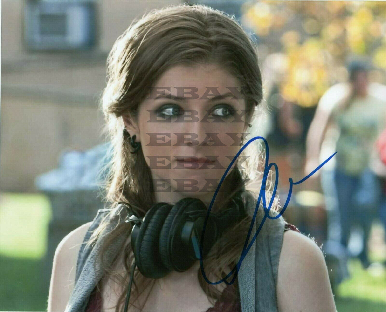 Anna Kendrick Autographed Signed 8x10 Photo Poster painting Rep