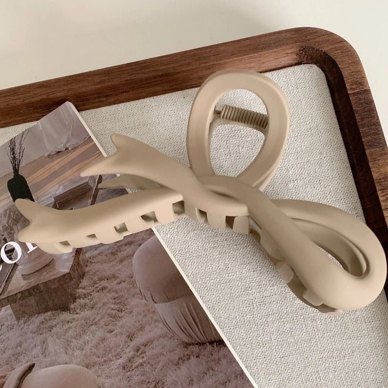 Minimalist Bow Knot Plastic Hair Claws