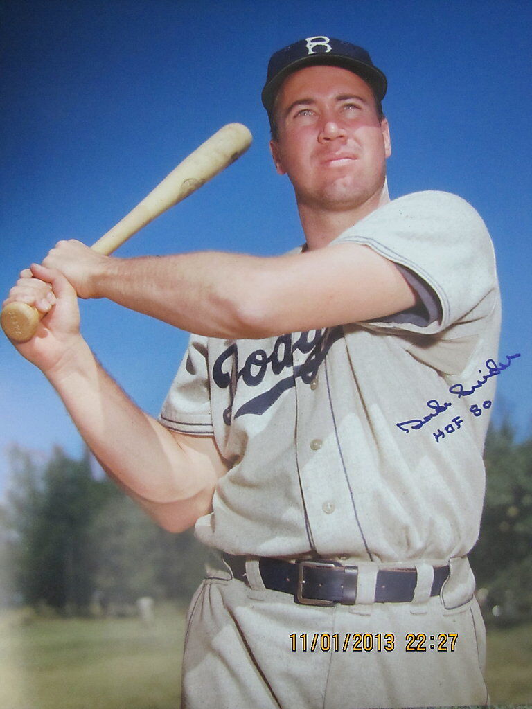 DUKE SNIDER BROOKLYN DODGERS HOF 80 ACTION SIGNED 16x20