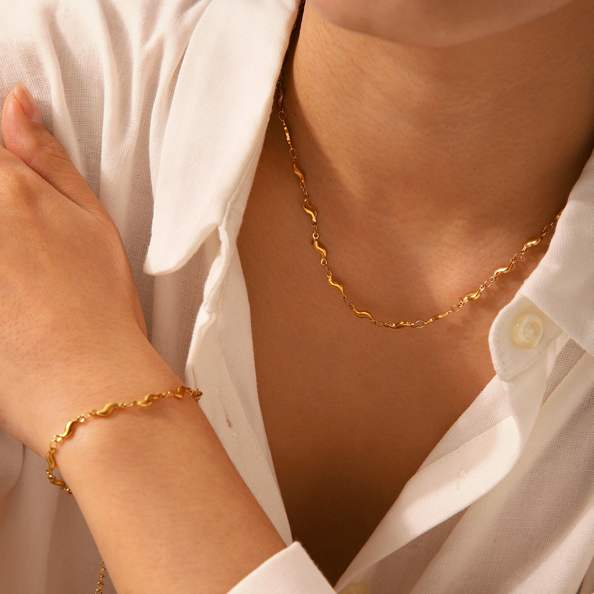 IG Style Chain Geometric Wave Stainless Steel Electroplating Necklaces