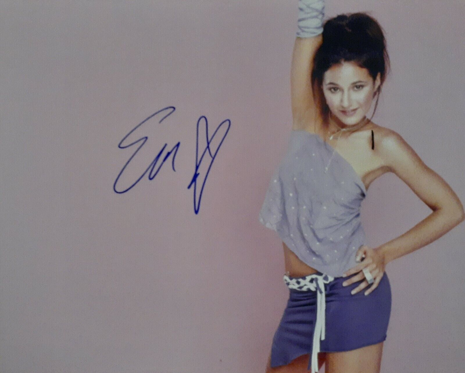 Emmanuelle Chriqui signed 8x10