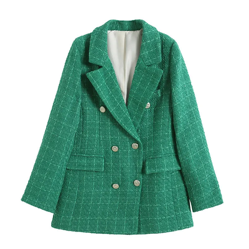 Elegant and Versatile winter garment