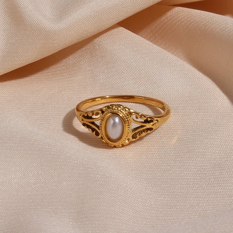 Olivenorma Delicate Natural Pearl Gold Flower Ring