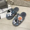 Gioiacombo™ Nuove simpatiche pantofole di peluche da astronauta