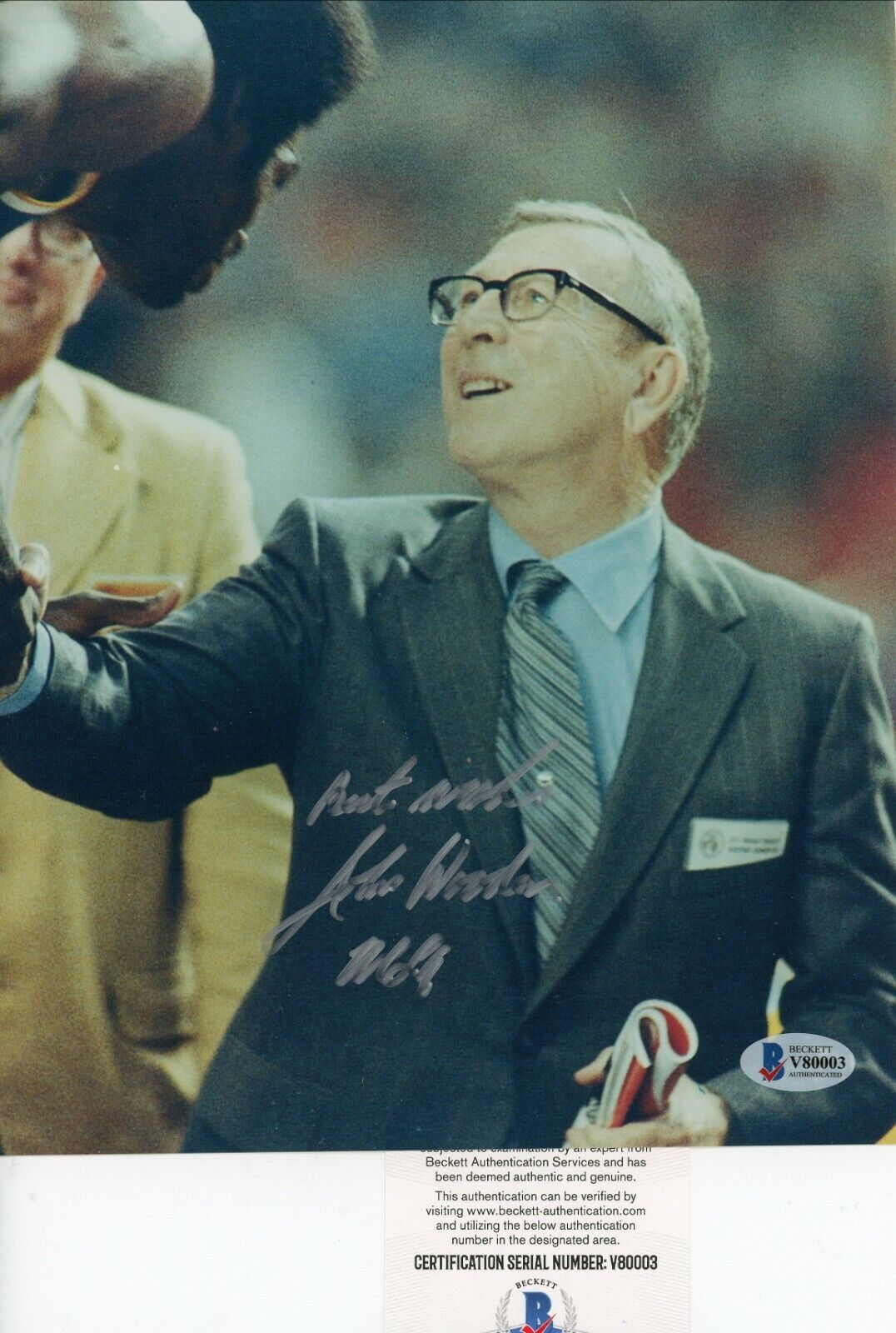 John Wooden UCLA Bruins HOF Signed Autographed 8x10 Glossy Photo Poster painting Beckett BAS