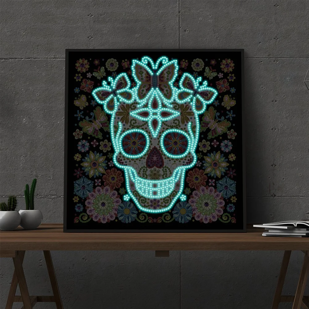 Luminous Diamond Painting - Special Shaped Drill - Skull(30*30cm)
