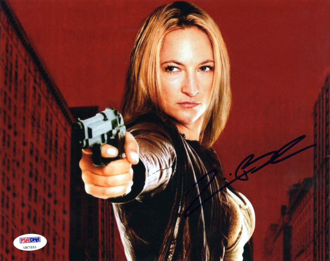 Zoe Bell SIGNED 8x10 Photo Poster painting Angel of Death *Stunt Woman* PSA/DNA AUTOGRAPHED