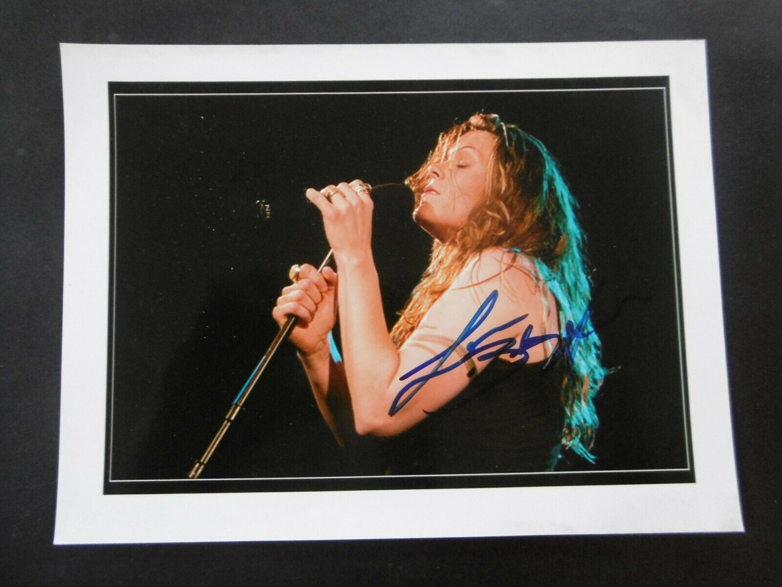 Beth Hart signed 6x8 inch Photo Poster painting autograph