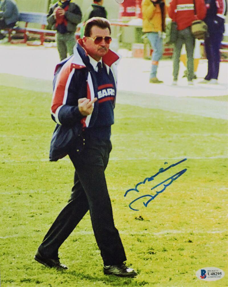 Mike Ditka Signed Chicago Bears 8x10 Photo Poster painting Giving the Finger- Beckett Auth *Blue