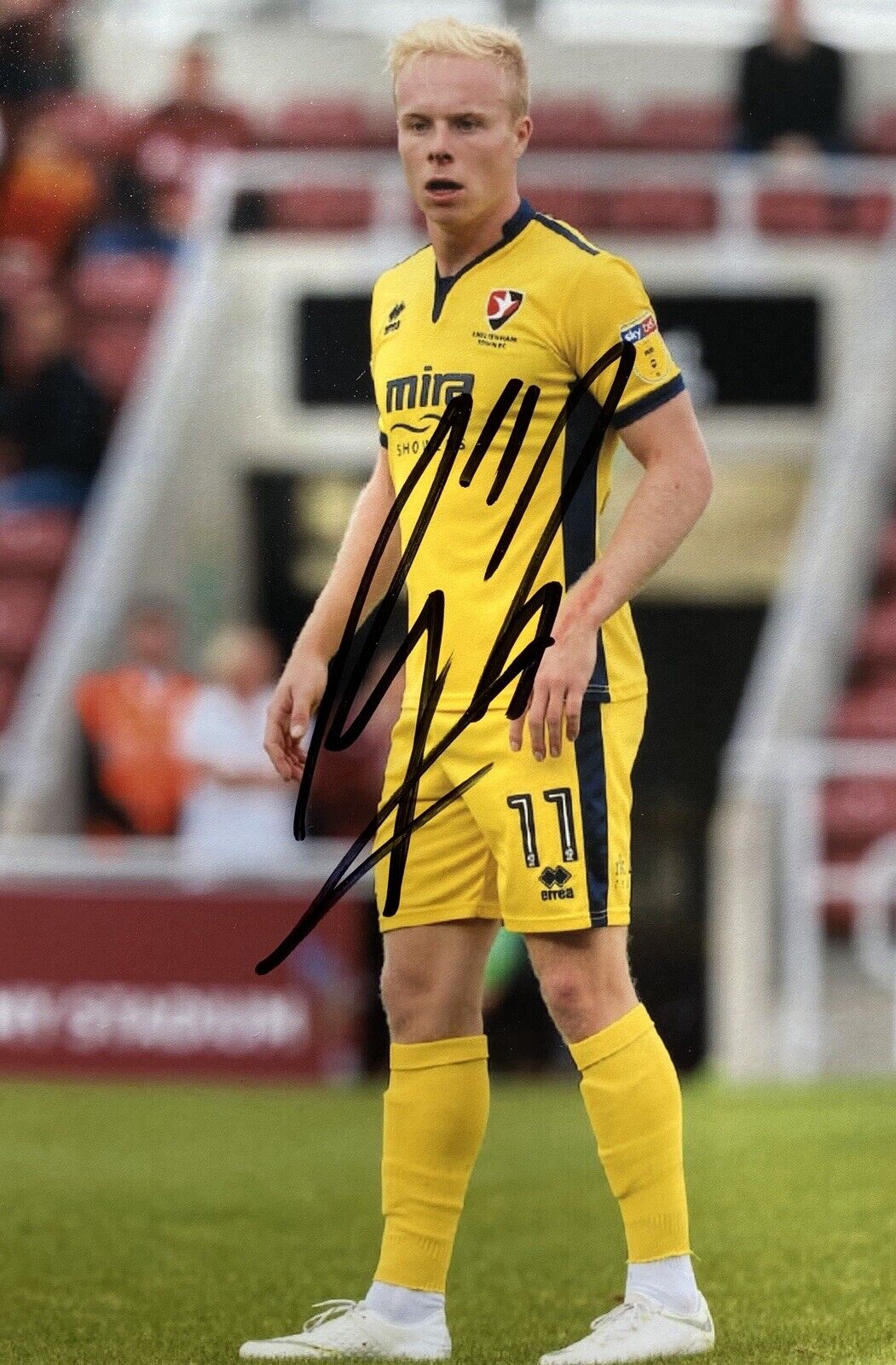 Ryan Broom Genuine Hand Signed 6X4 Cheltenham Town Photo Poster painting