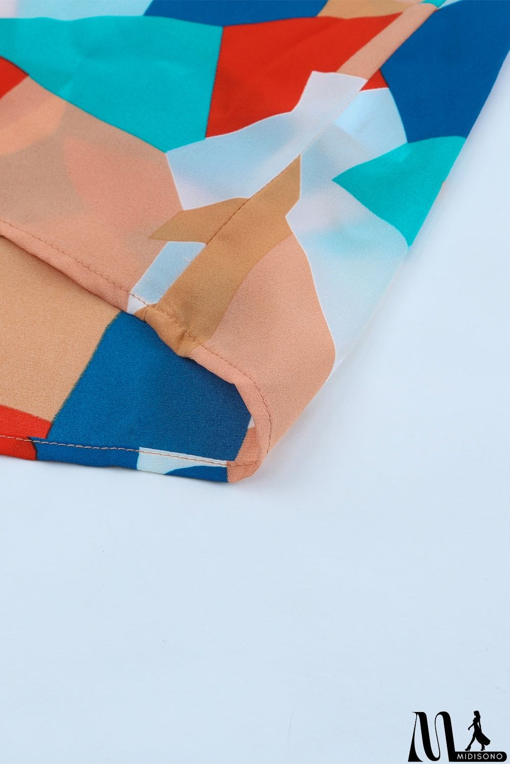 MidiSono - Abstract Pattern Crewneck Ruffled Puff Sleeve Blouse