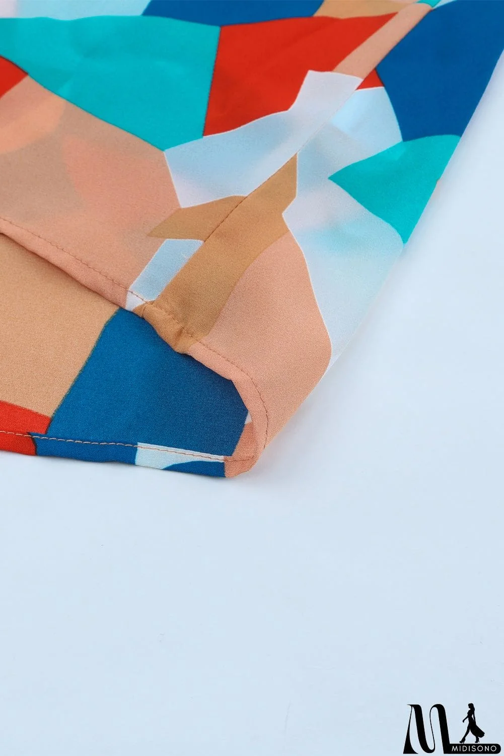 MidiSono - Abstract Pattern Crewneck Ruffled Puff Sleeve Blouse