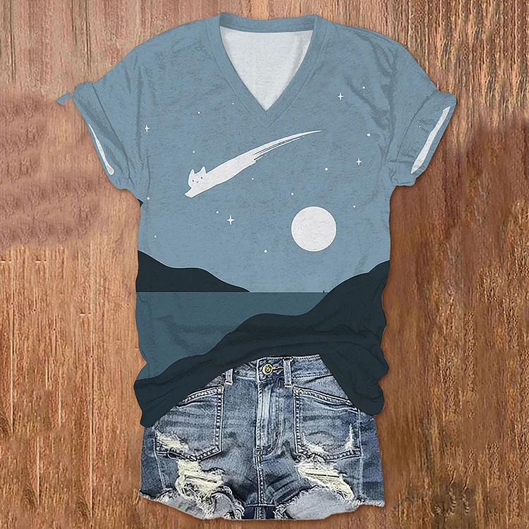 Women's Abstract Creative Cute Cat Leaping Under The Starry Sky Painting Japanese Art Print Casual V-neck T-Shirt