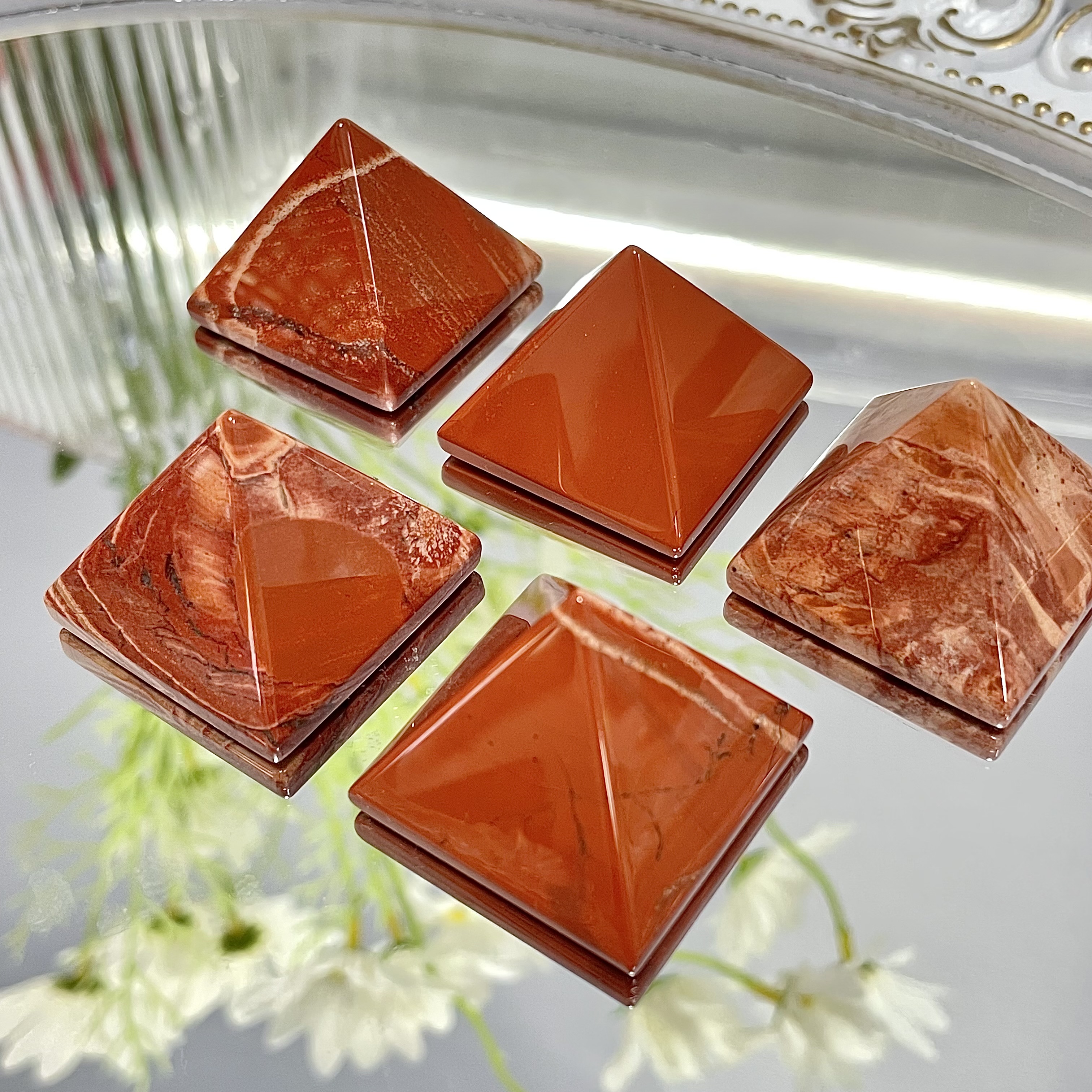 4cm Red Jasper Pyramid 1pcs