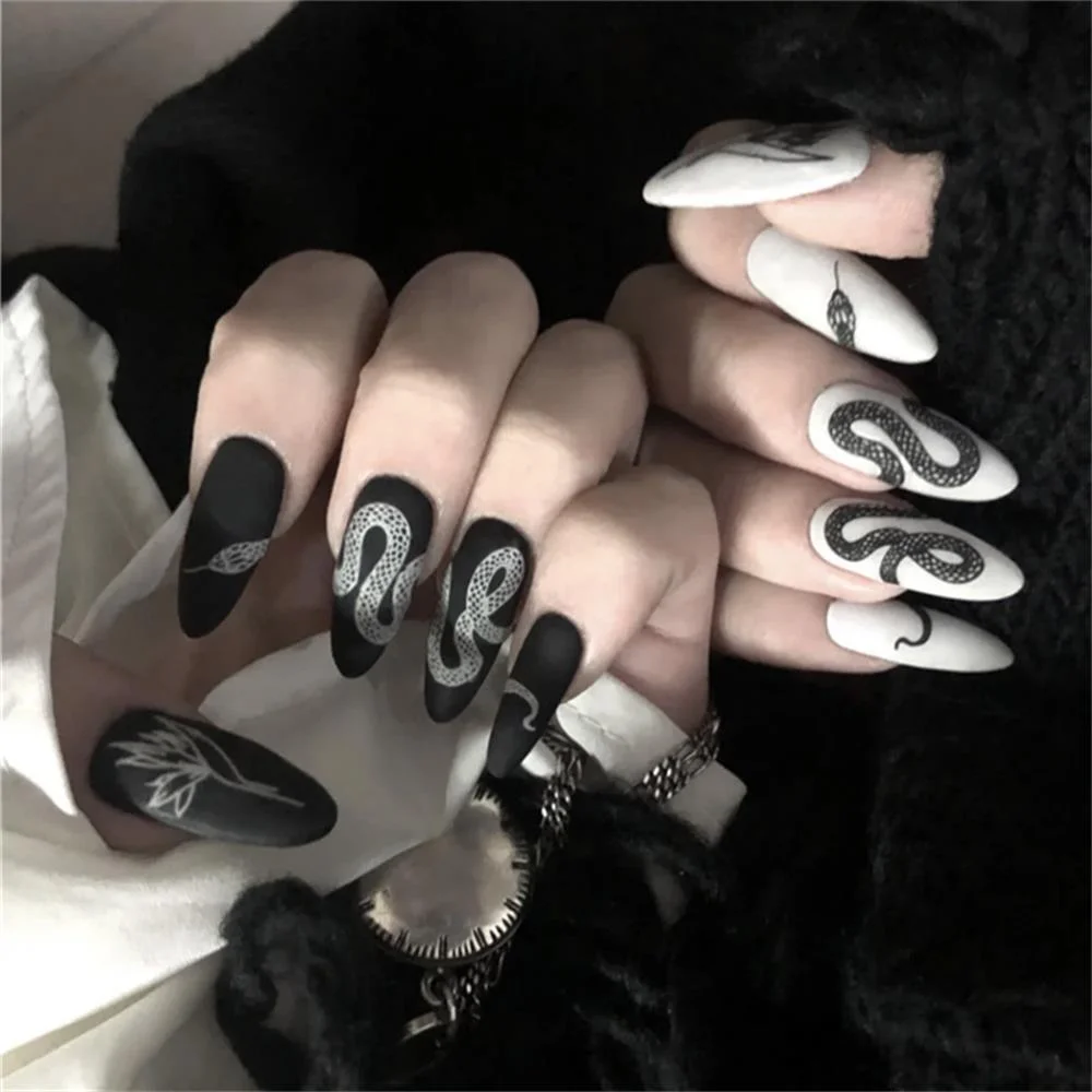 24pcs/set Long Stiletto Fake Nails Punk Snake Pattern Black White Matte False Nails Artificial Full Nail Tips Manicure Tools 1108-1