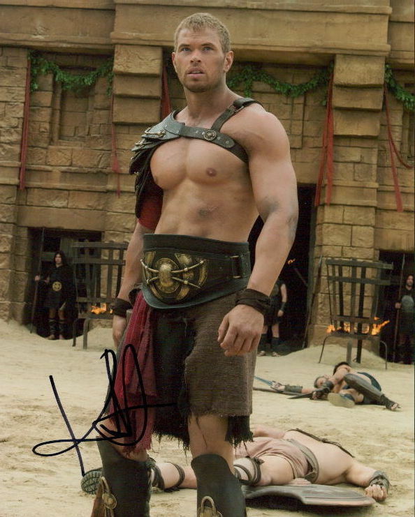 Kellan Lutz (The Legend of Hercules) shirtless signed 8x10 Photo Poster painting in-person