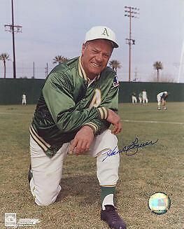 HANK BAUER OAKLAND A'S ACTION SIGNED 8x10