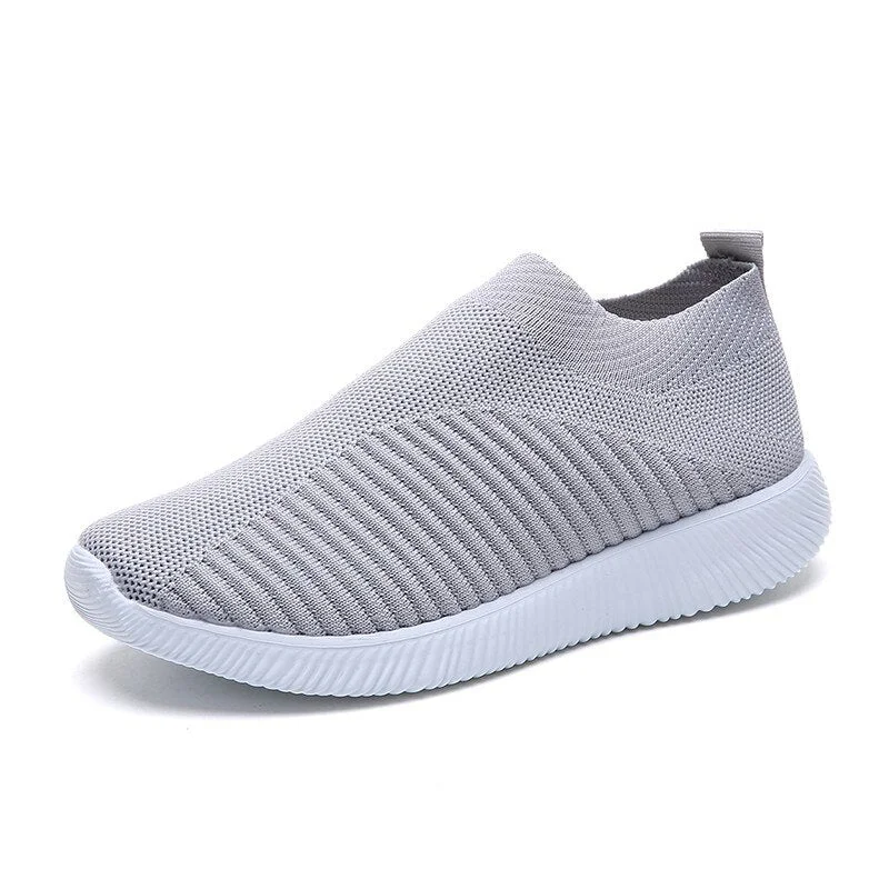 Women Flats Shoes Breathable Mesh Platform Sneakers Lightweight Women Slip on Soft Ladies Running Shoes Woman Casual Shoes