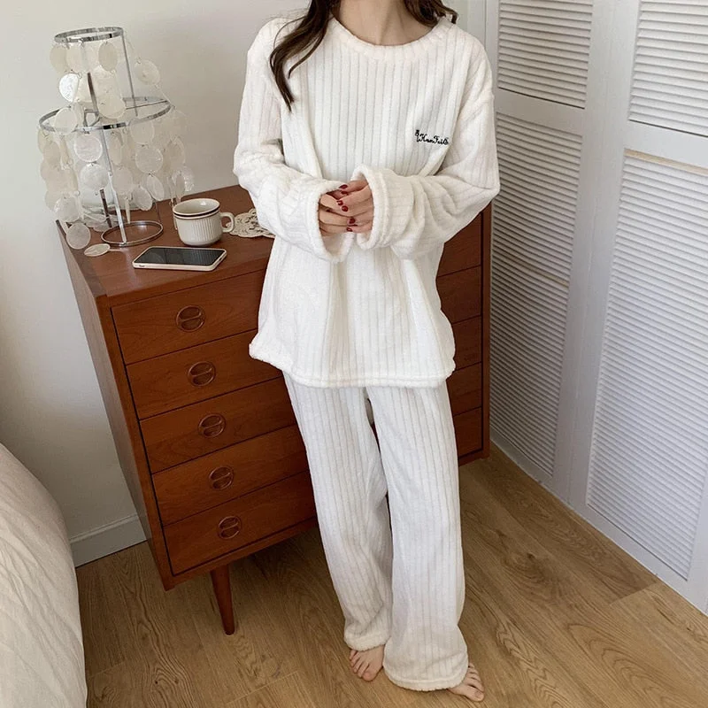 Winter Warm Women Pajamas Set Flannel Pajamas Homewear Sweatshirt Hoodies Thick Female Sleepwear Plush Pyjamas Suit Solid Color