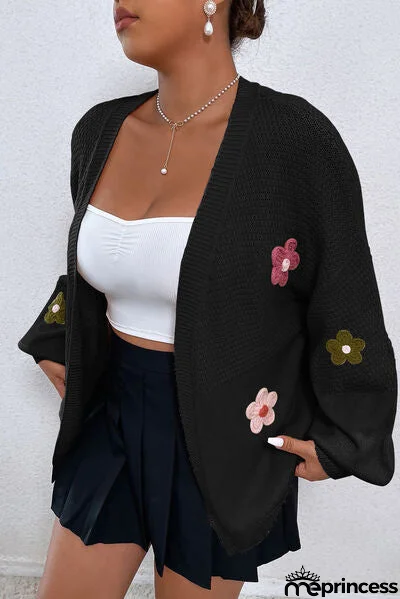 Fashionable and Minimalist Cardigan