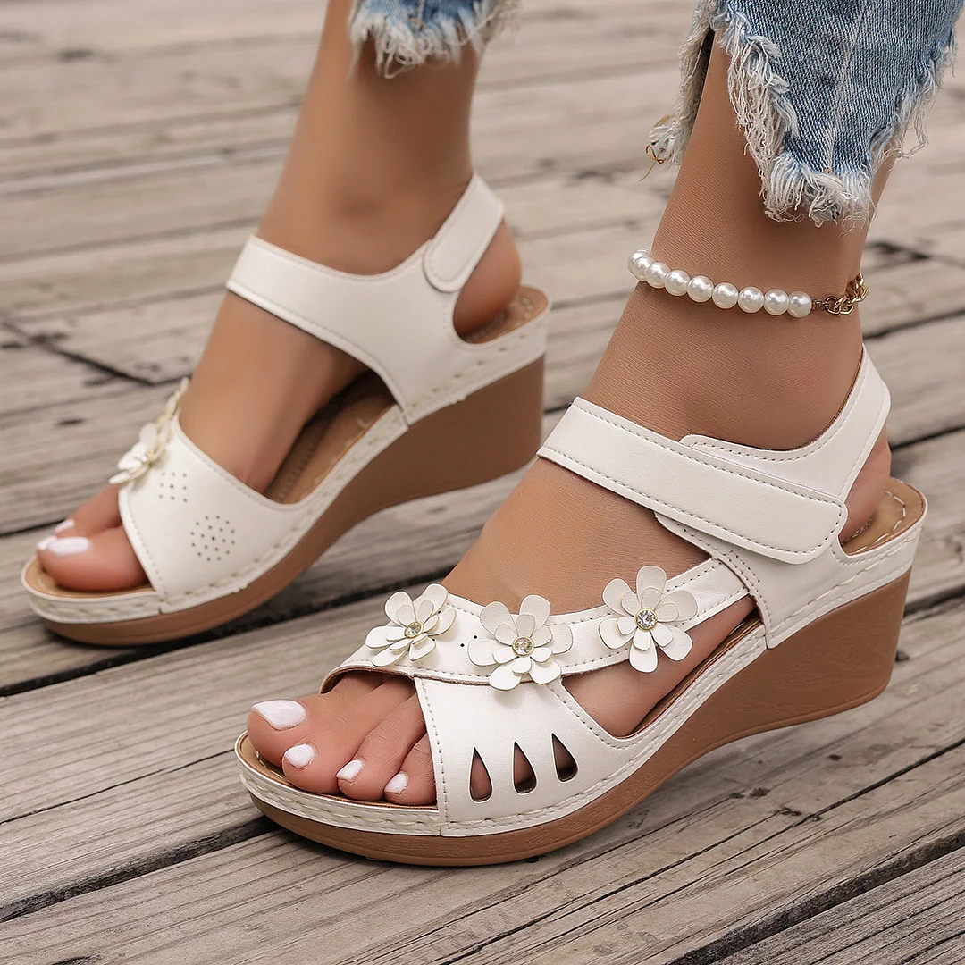 Breakj Breakj Summer New Women's Slope And Thick-Soled Sandals Large-Size Fish Mouth Beach Sandals Flower Decoration