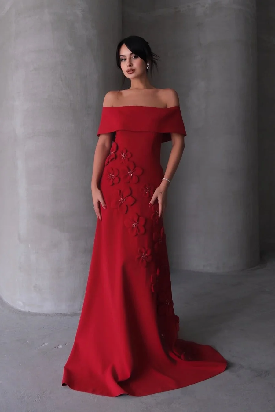 Daisda Sleeveless Off-Shoulders Prom Dress With Handmade Flower