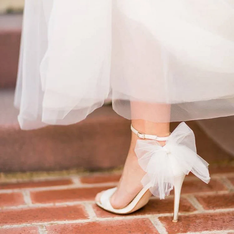 Beige Classic Ankle Strap Square Toe Stiletto Heel Wedding Sandals Vdcoo