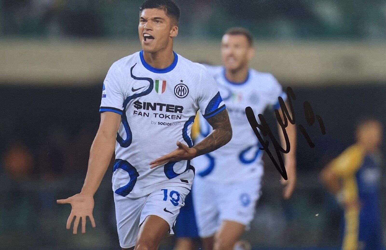 Joaquin Correa Genuine Hand Signed Inter Milan 6X4 Photo Poster painting