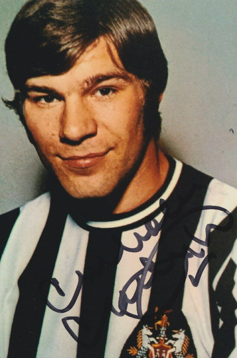 Malcolm Macdonald Hand Signed 6x4 Photo Poster painting Newcastle United Autograph 1