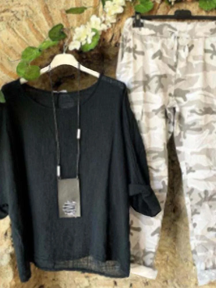 Round Neck Top Camouflage Pants Two Pieces Set
