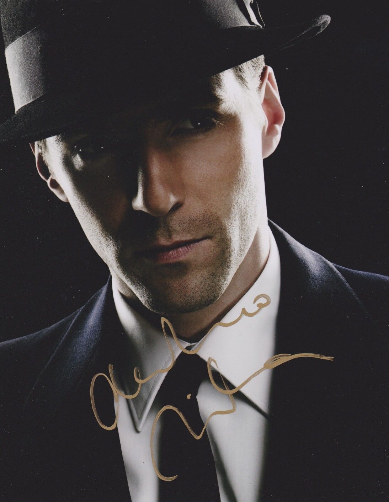 Alessandro Nivola Signed 10x8 Photo Poster painting AFTAL