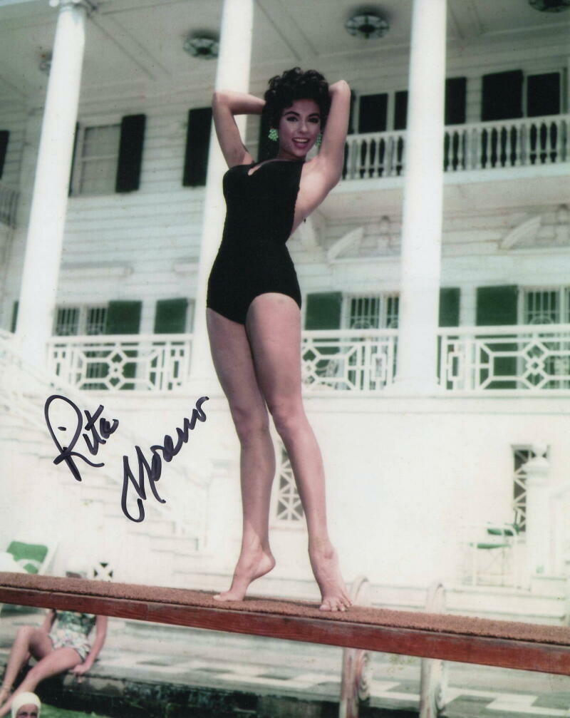 RITA MORENO SIGNED AUTOGRAPH 8X10 Photo Poster painting - WEST SIDE STORY BAREFOOT BEAUTY, RARE