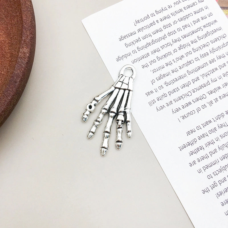 1 Piece Alloy Spider Spider Web Skull Pendant Jewelry Accessories